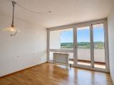 Schlafzimmer mit direktem Balkonzugang