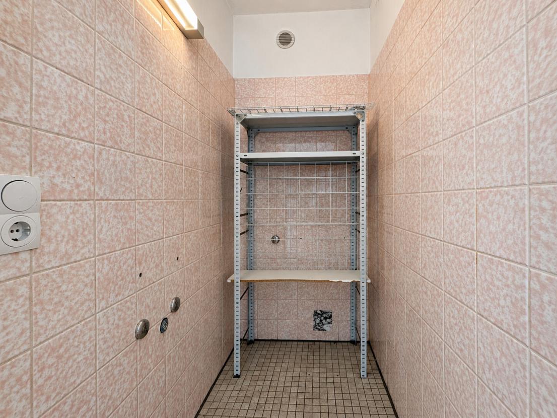 Separates Gäste-WC im aktuellen Zustand