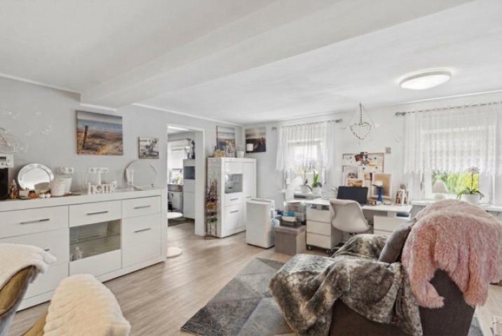 Wohnzimmer OG WHG 4 - Ansicht 1