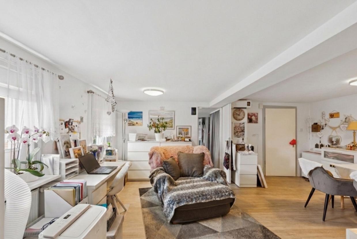 Wohnzimmer OG WHG 4 - Ansicht 3