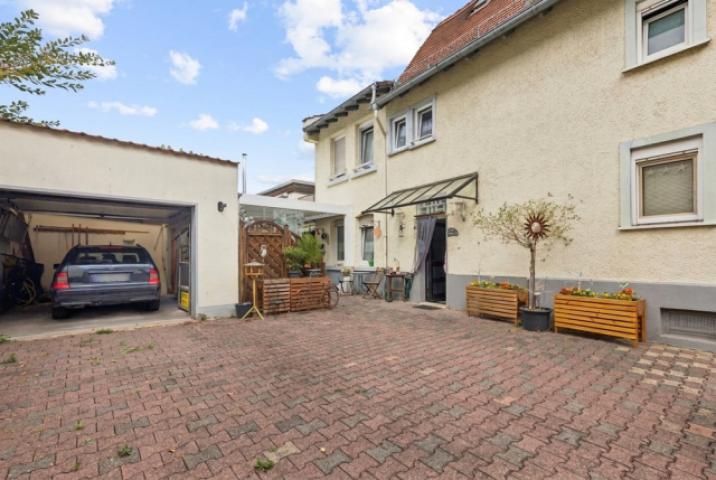 Garageneinfahrt