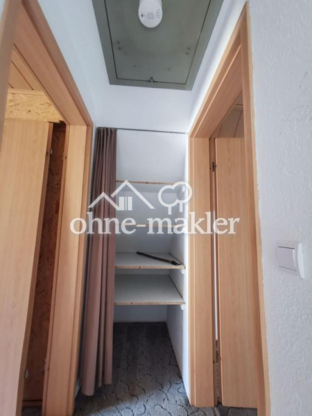 Einbau am Ende der Treppe