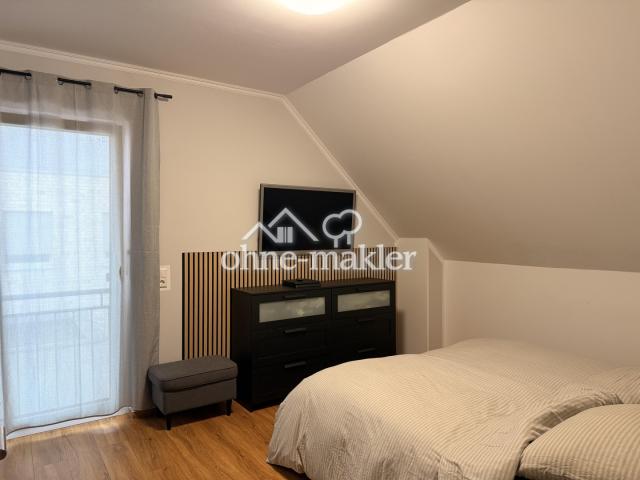 Schlafzimmer Bild 2/2