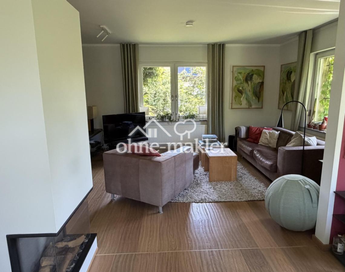 Blick ins Wohnzimmer