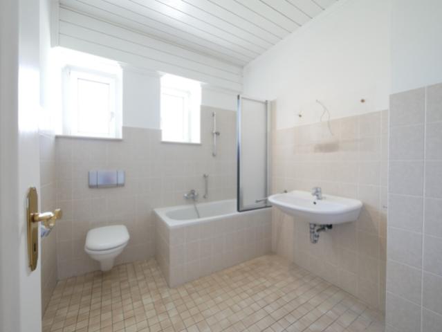 Erdgeschoss - Badezimmer