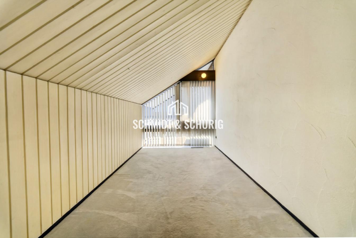 Schlafzimmer / Dachgeschoss