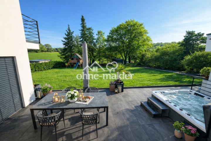 Terrasse mit Whirlpool