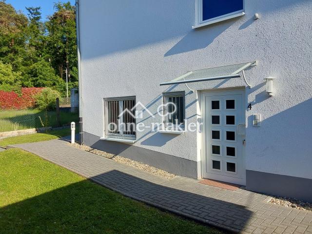 Rückansicht mit Zugang