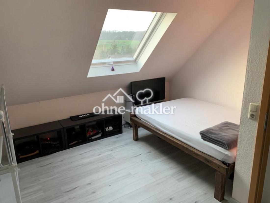Altbau DG Zimmer 2