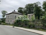 Villa mit Nebenhaus