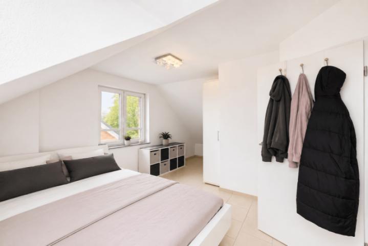 Schlafzimmer DG