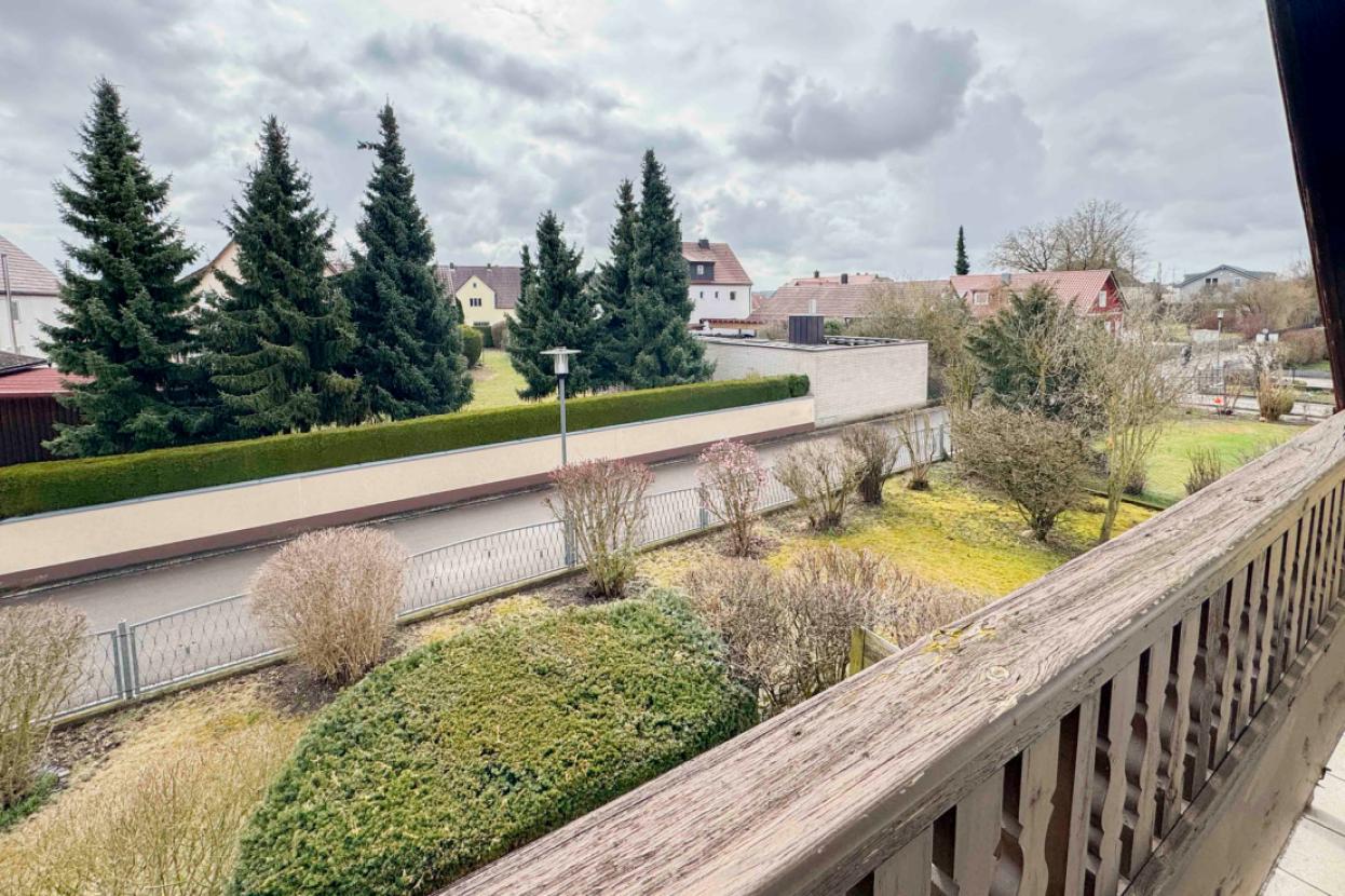 Balkon OG
