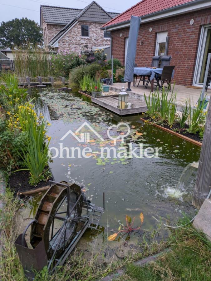 Teich mit Süd-West-Terrasse