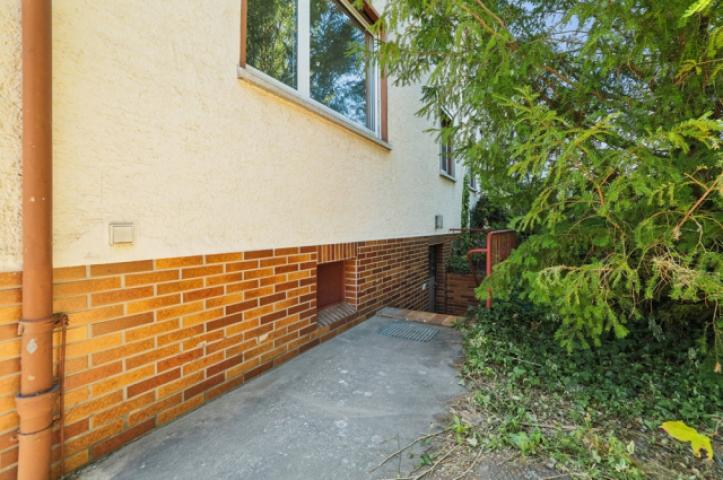 Zugang zum Keller