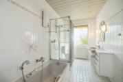 Badezimmer EG