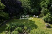 Garten mit altem Baumbestand