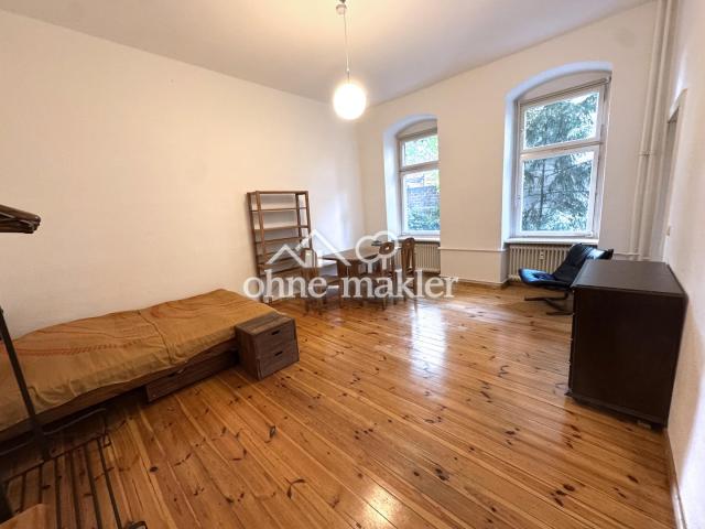 Wohnung links Wohnzimmer 2