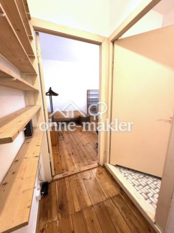 Wohnung links Flur