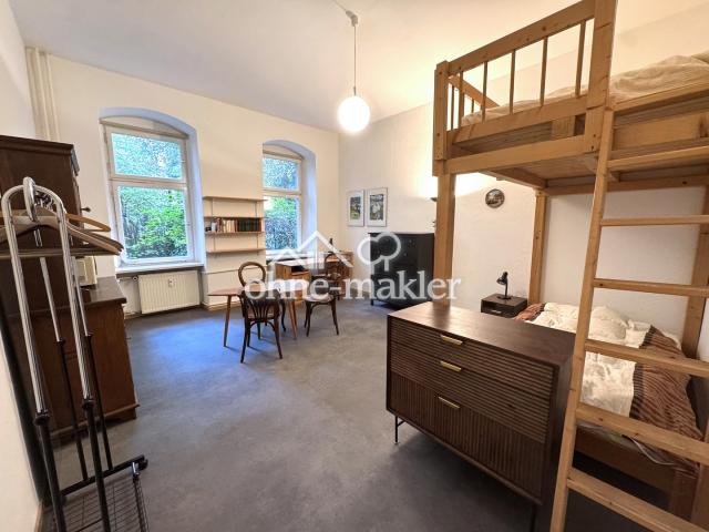 Wohnung rechts Wohnzimmer 1