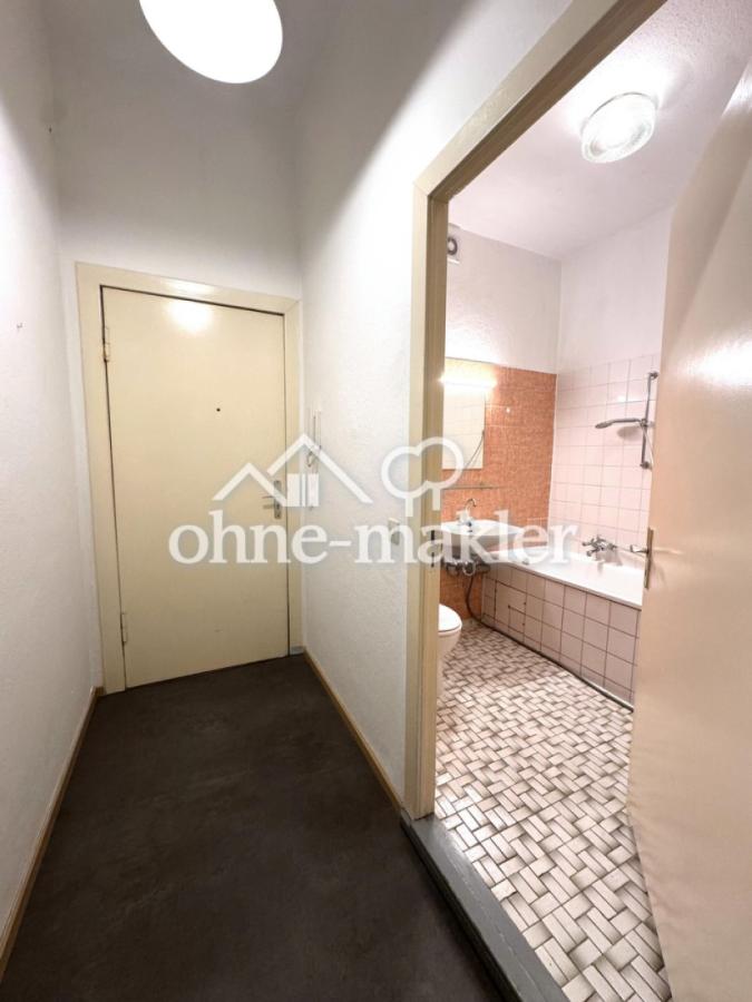 Wohnung rechts Flur