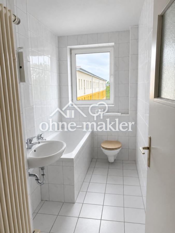 Badezimmer mit Fenster