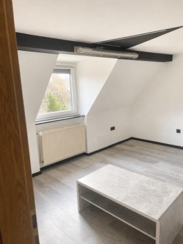 Wohnzimmer & Schlafzimmer DG