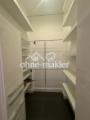 Begehbarer Kleiderschrank