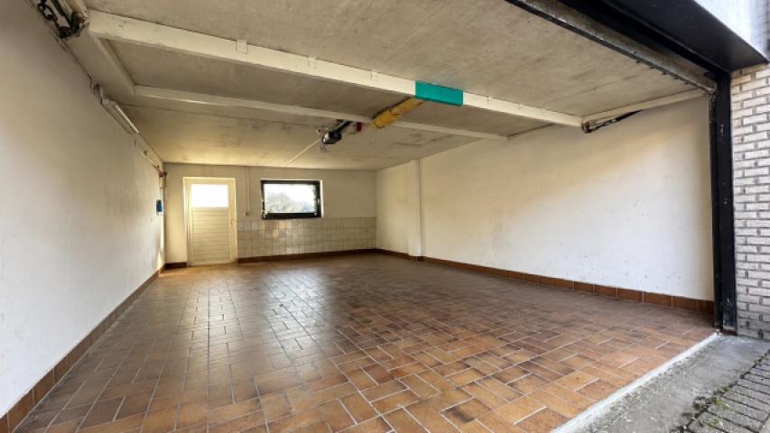 Garage Detail