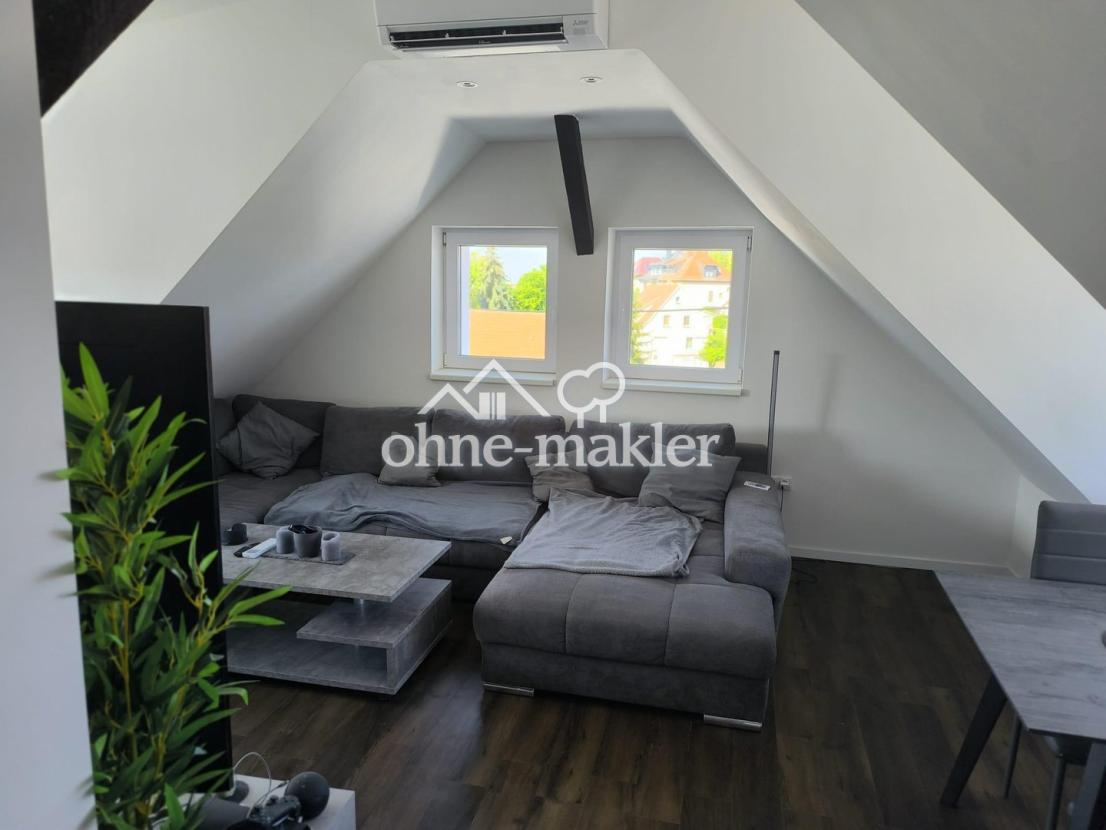Wohnzimmer mit Klimaanlage