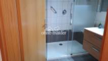 Bad - Bodentiefe, große Dusche