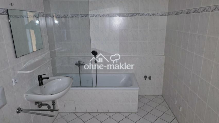 Badezimmer m Waschm-Anschluss