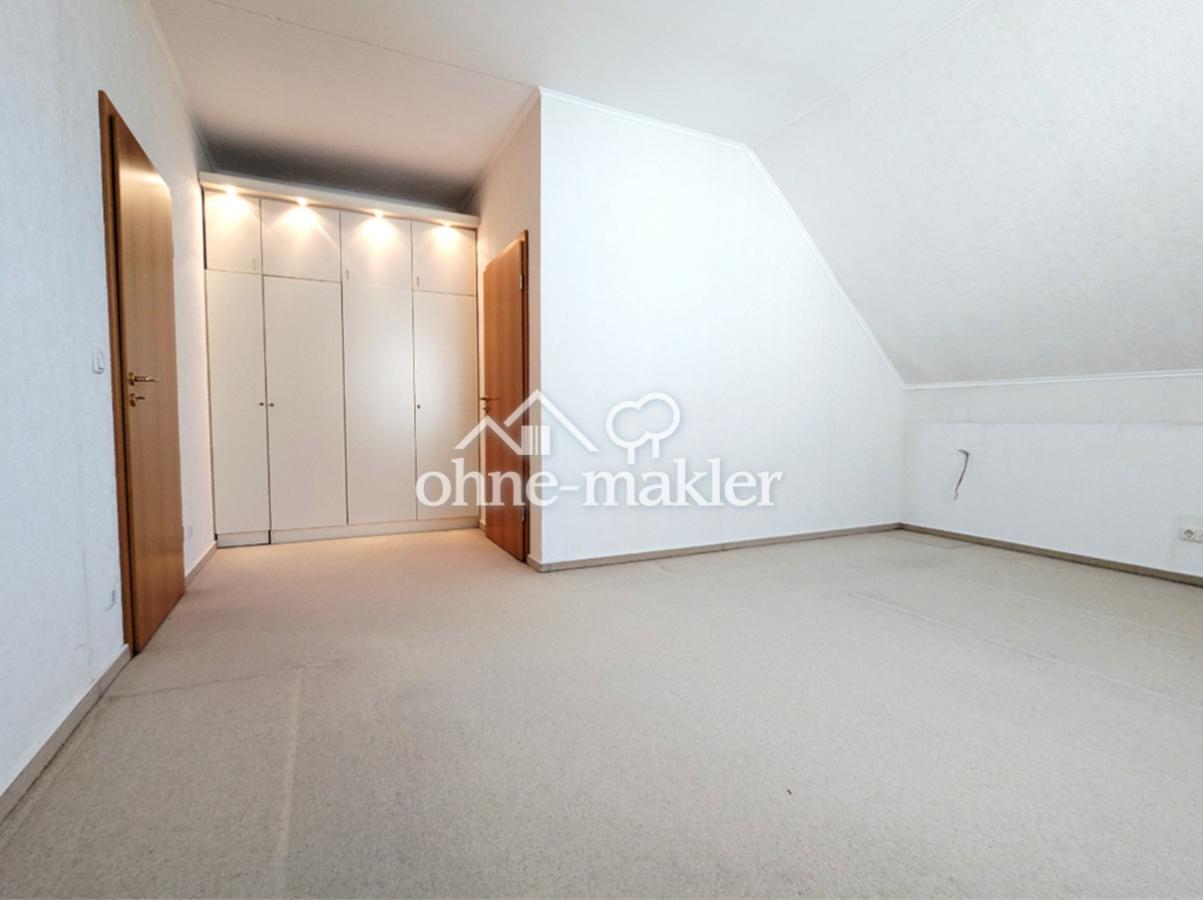 OG Schlafzimmer 1