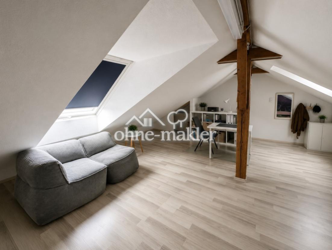 Blick auf Treppe_DG