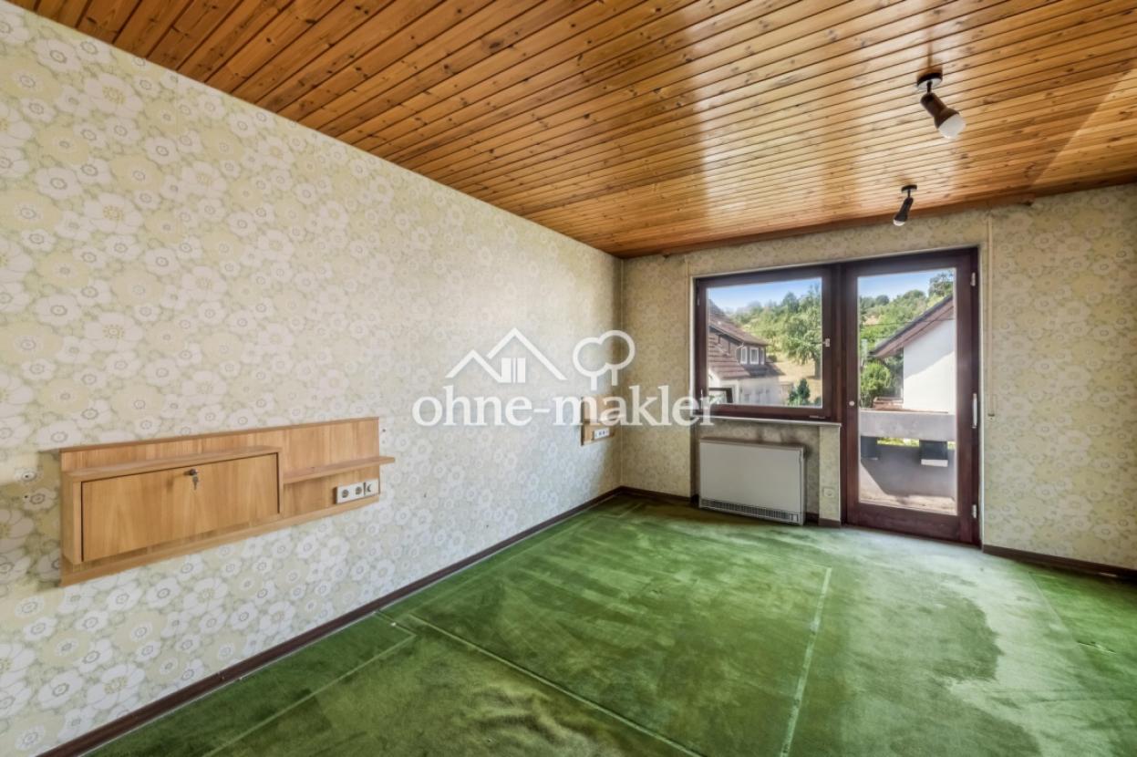 Schlafzimmer 1