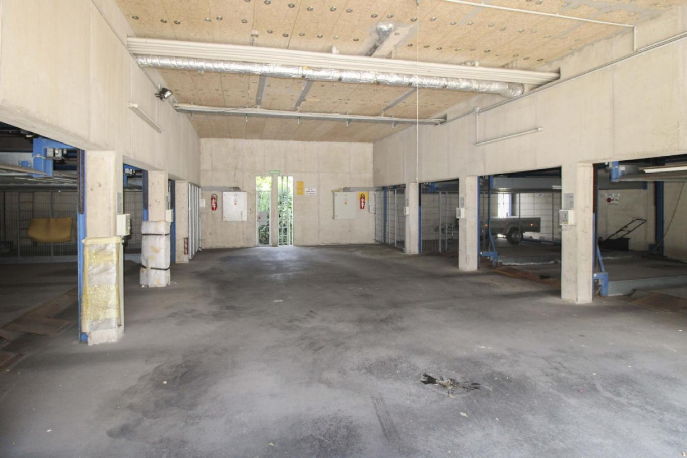 Garage 2