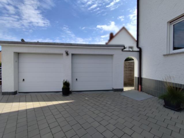 Garage rechts