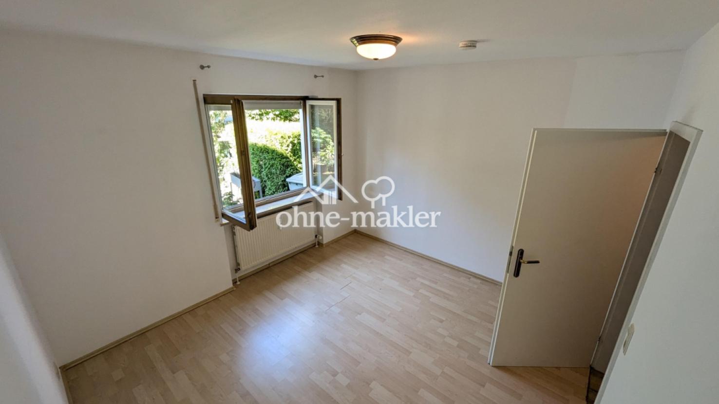 Schlafzimmer mit Gartenblick