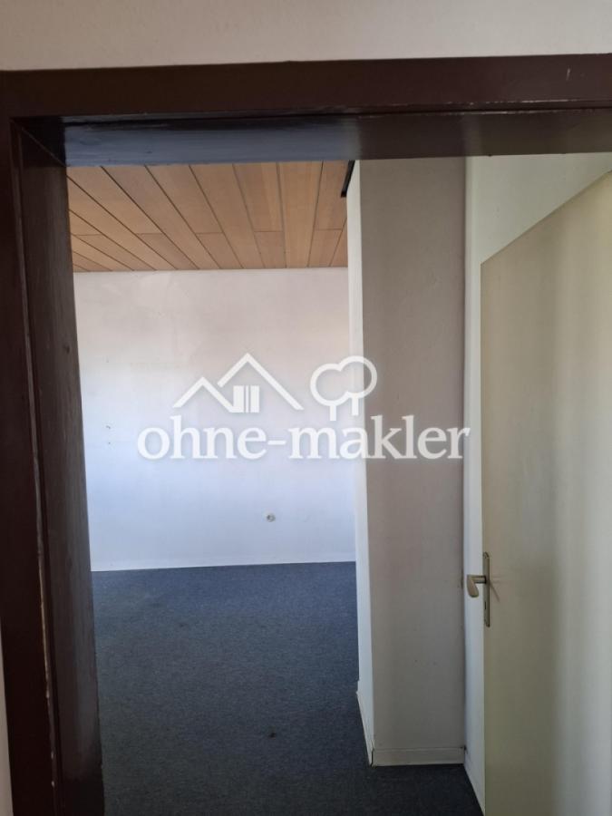 1.OG Eingang Zimmer 2