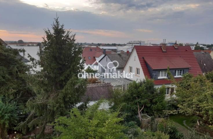 Blick aus Mansardfenster West