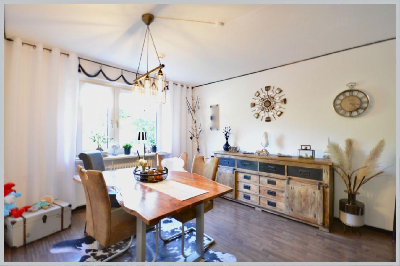Gemütliches Esszimmer