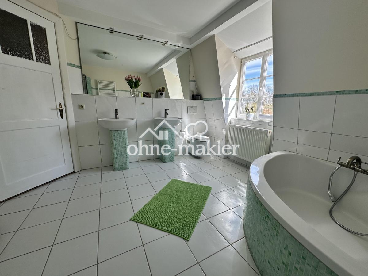 Badezimmer 1. OG