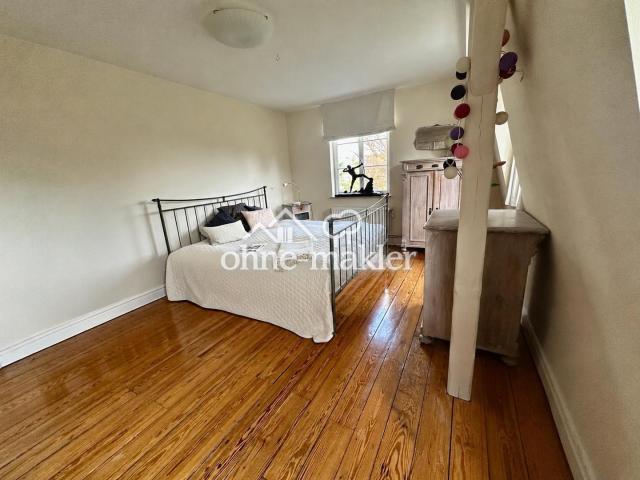 Schlafzimmer 1, 1.OG