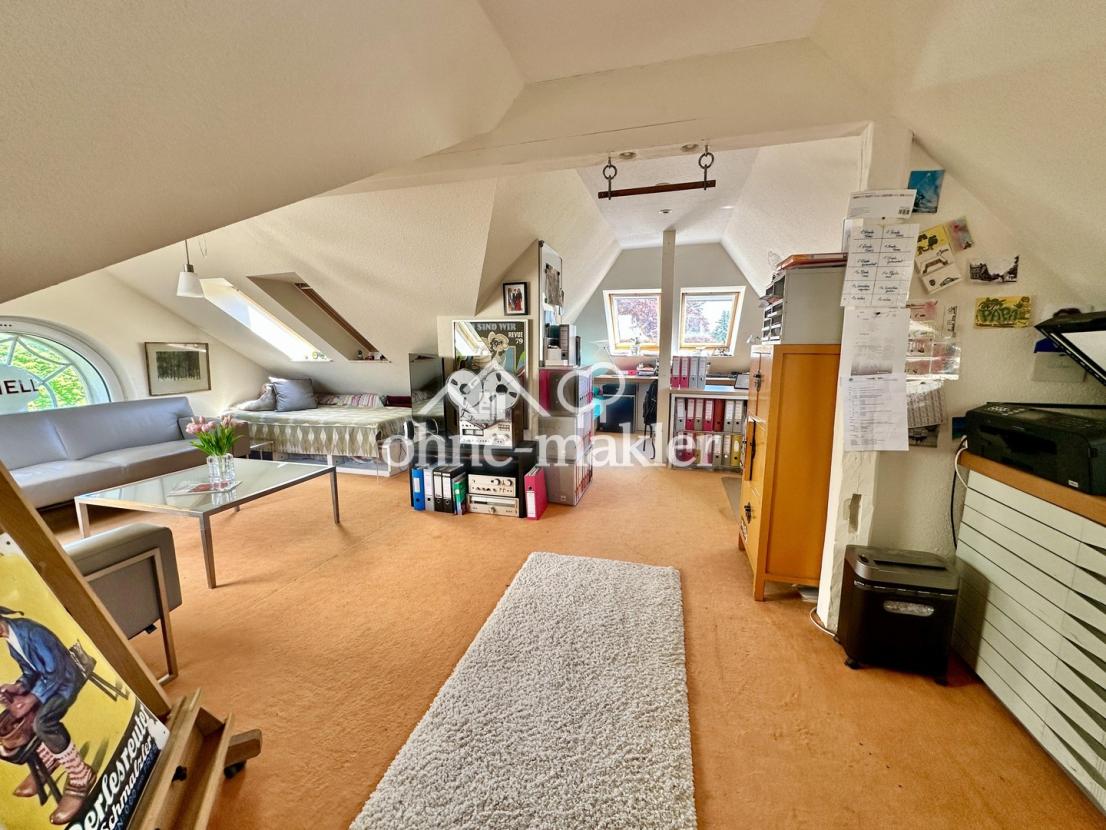 Wohn-,Schlaf-,Arbeitszimmer DG