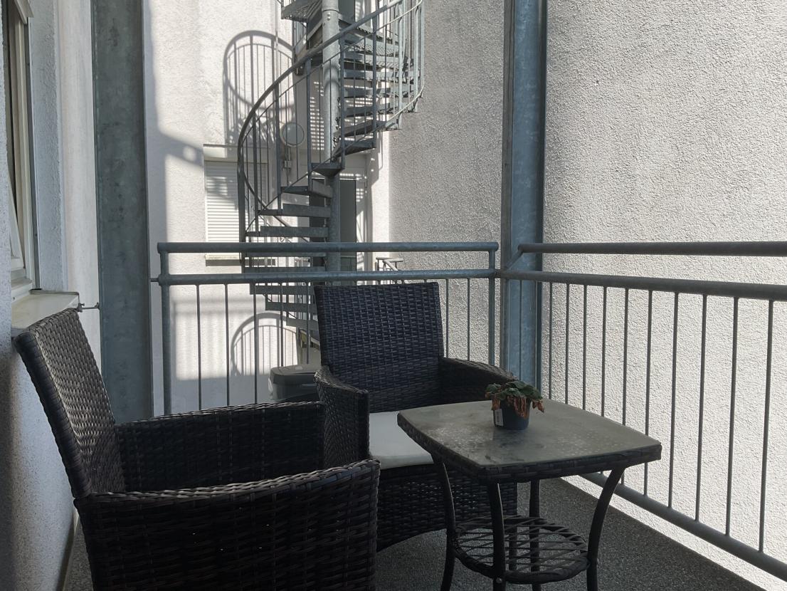 Sitzbereich auf Balkon