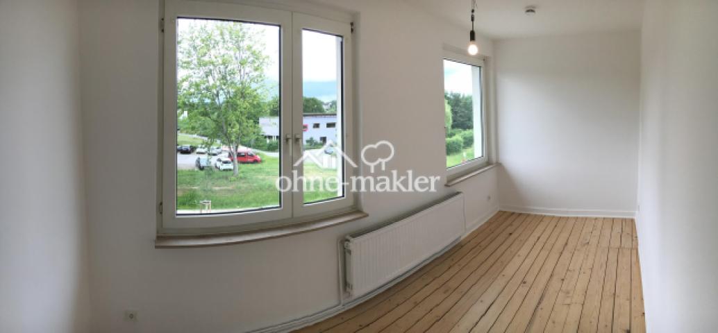 Büro/Ess-/Kinder-/Schlafzimmer