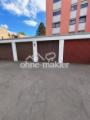 Garage mit Stellplatz davor