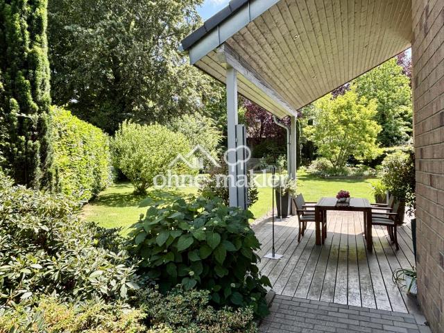 Terrasse mit Garten