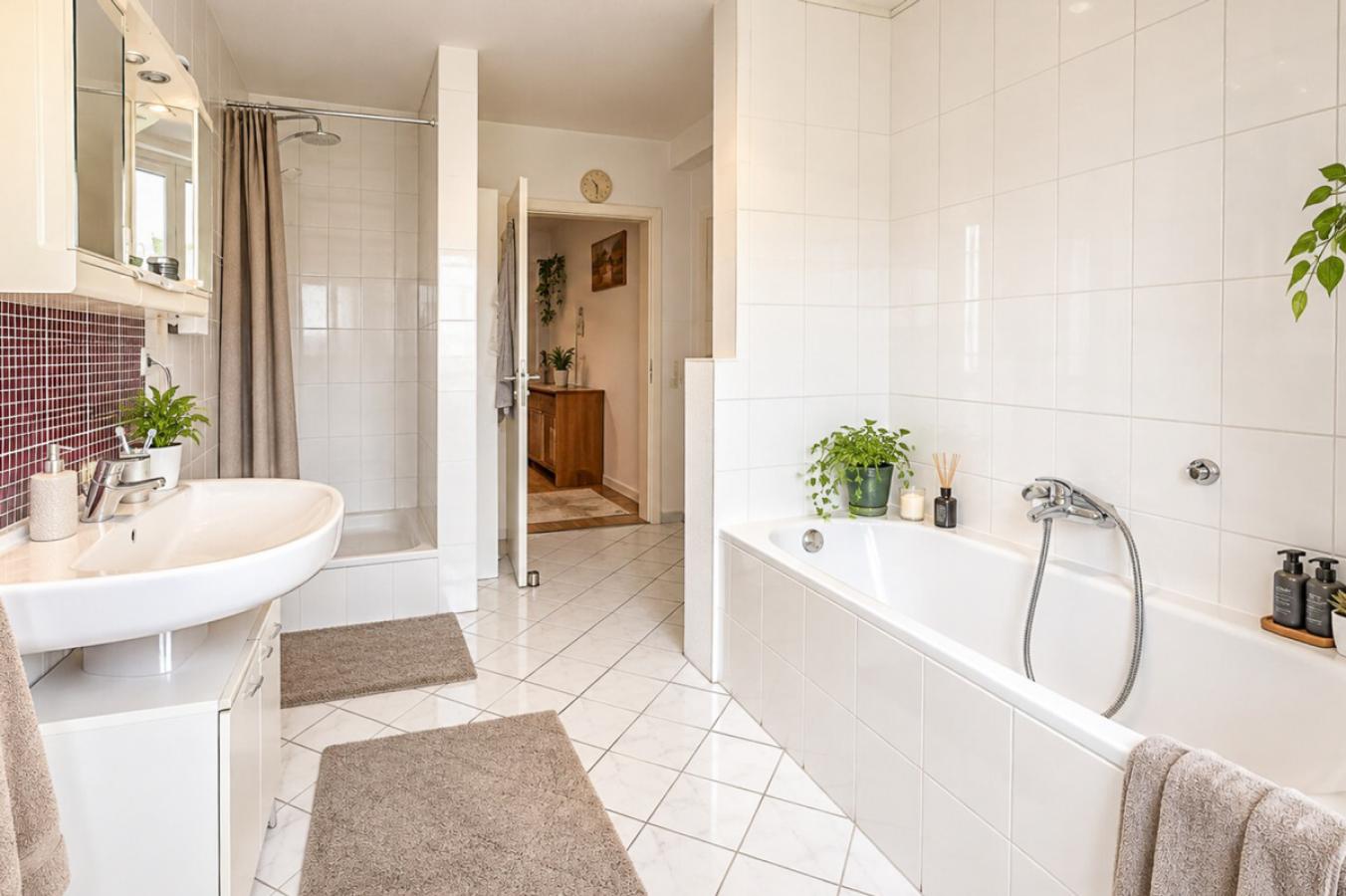 Bad Wohnung EG
