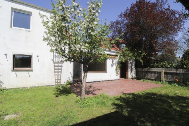 Terrasse mit Garten