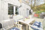 Terrasse mit viel Platz für Gäste